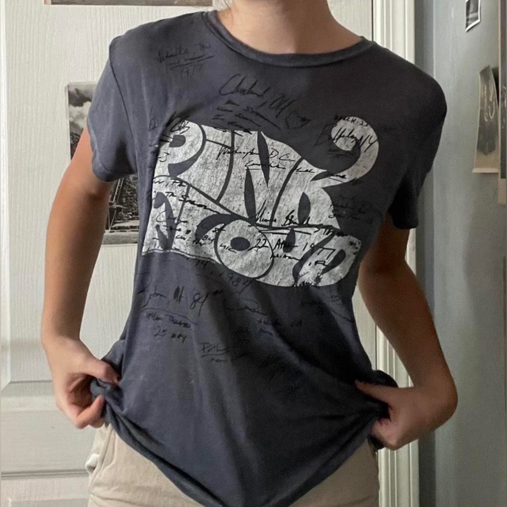 A&F Pink Floyd graphic tshirt